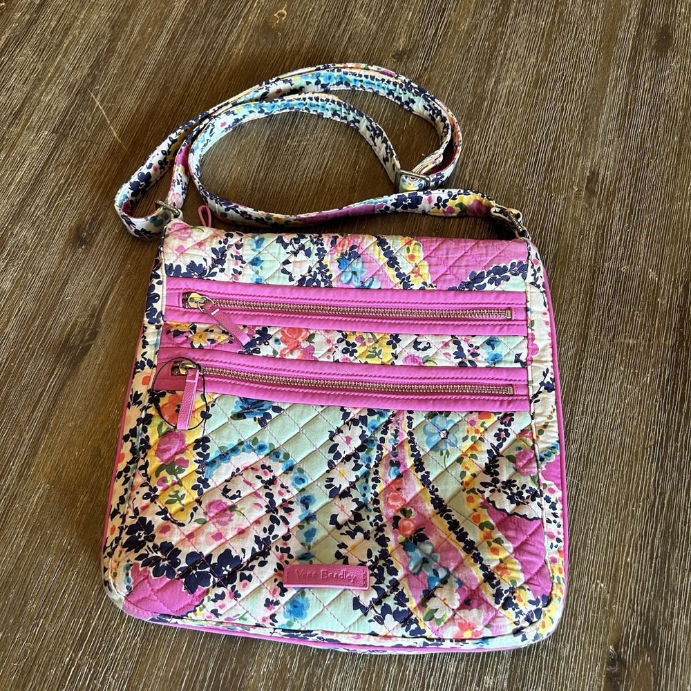 Vera Bradley Spring Pink Paisley Zippered‎  HANDBAG NWOT